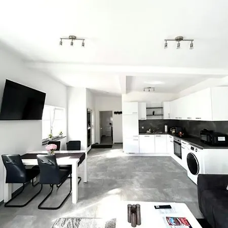 Zentrale Mitten In 2 Apartment *