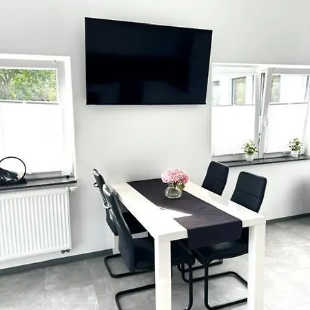 Apartment Zentrale Mitten In 2