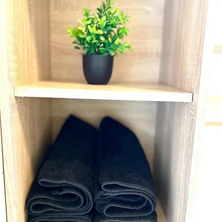 Apartment Zentrale Mitten In 2 Schwerin (Mecklenburg-Vorpommern)